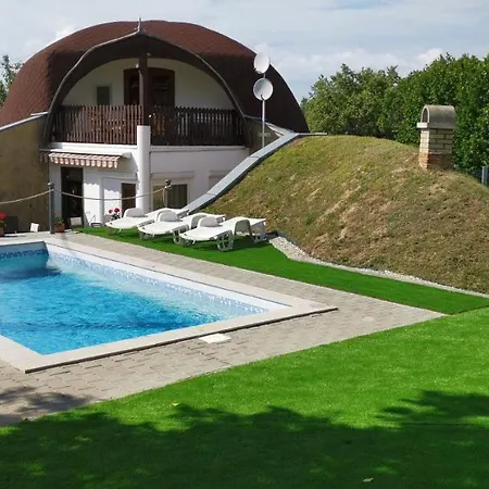 Ferienhaus Heinz Holiday home *